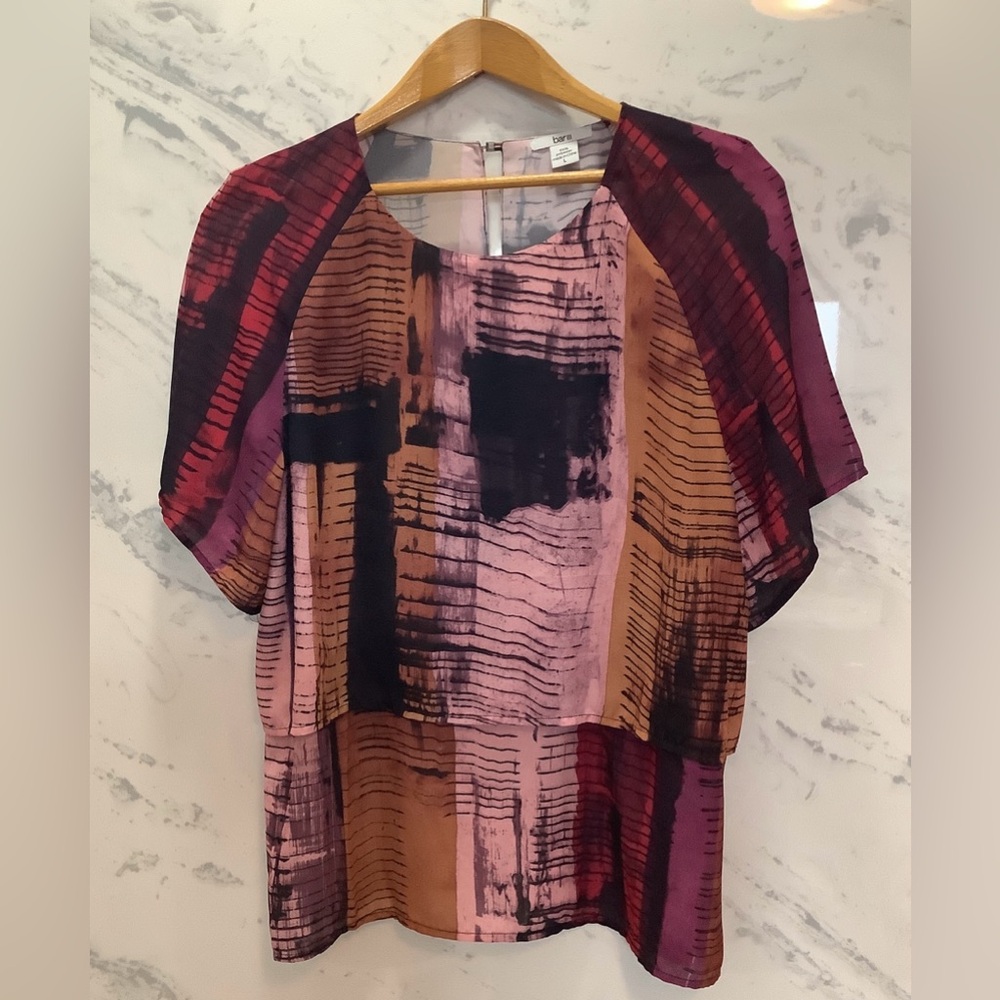bar III Geometric, Short Sleeve, blouse, Polyester, Women’s large top.